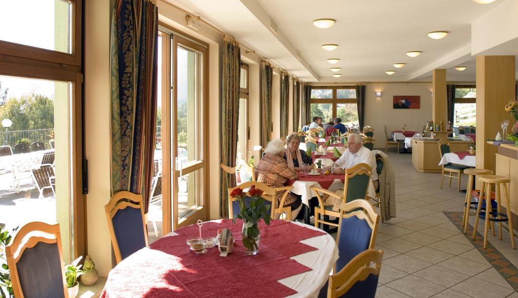 Gasthof Nindler Hotel Щайндорф ам Осиахер Зее Екстериор снимка