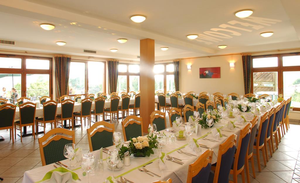 Gasthof Nindler Hotel Щайндорф ам Осиахер Зее Екстериор снимка